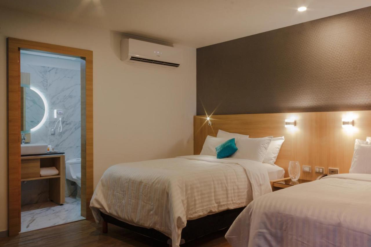 Hotel Kavia Монтеррей Екстер'єр фото