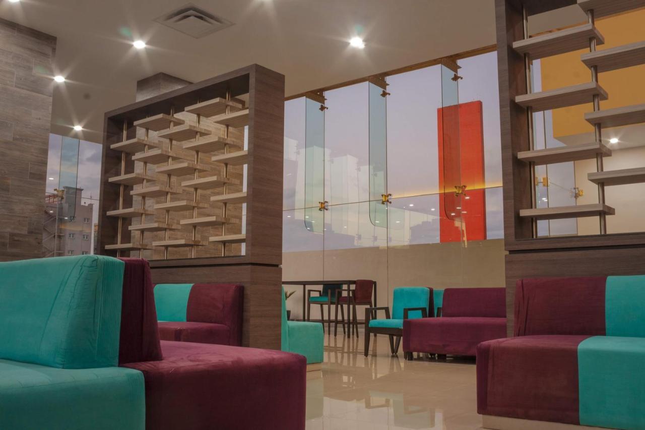 Hotel Kavia Монтеррей Екстер'єр фото